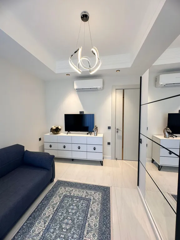 Квартира в Azura World c видом на бассейн и аквапарком С3-60