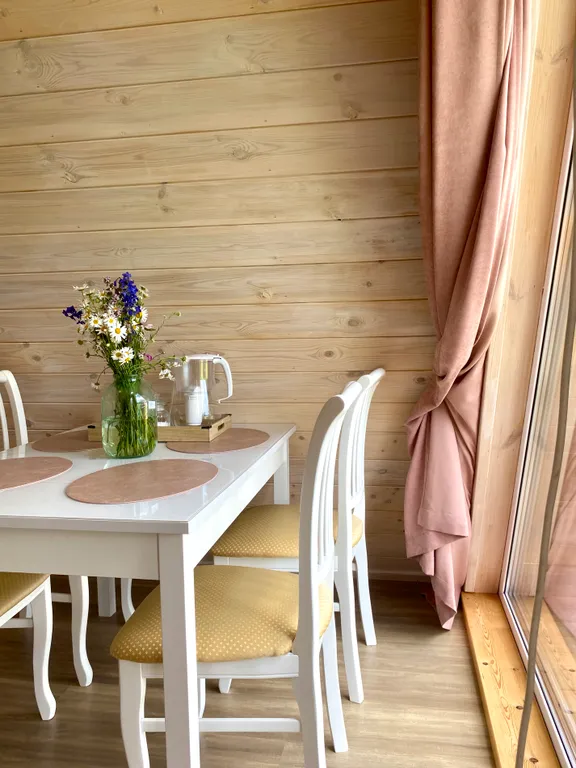 Афрейм с панорамным видом на горы