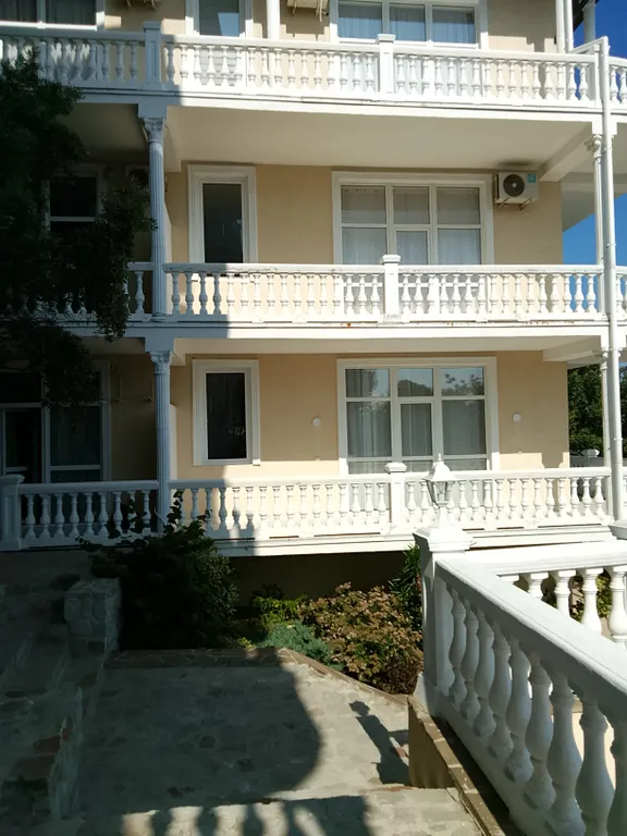 Отдельная квартира-студия у моря