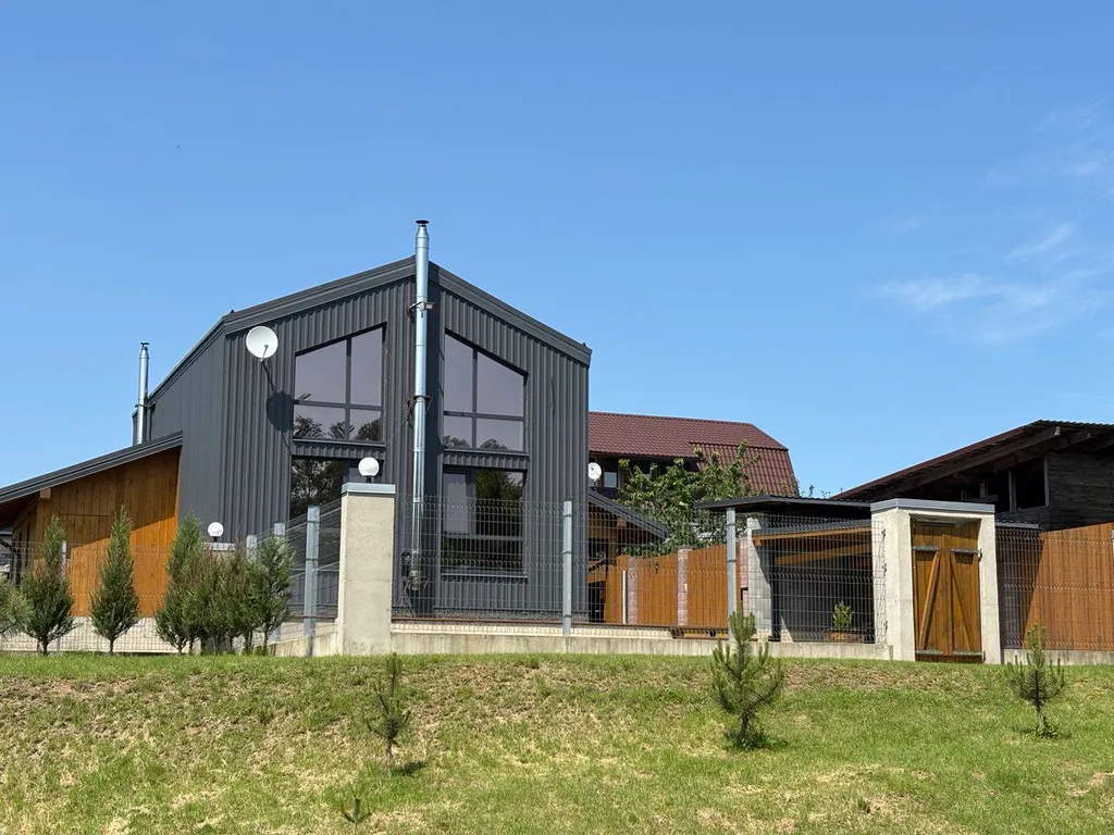 Коттедж Гостевой дом с баней на дровах — аренда посуточно в Минск