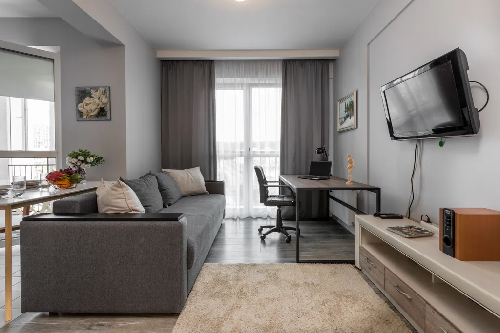 Светлые апартаменты около Dana Mall