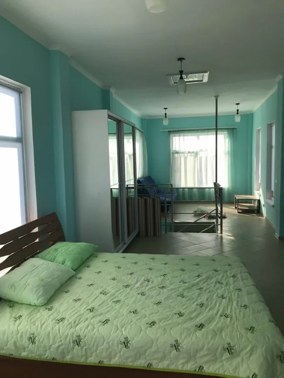 Уютная двухуровневая квартира на берегу озера Донузлав