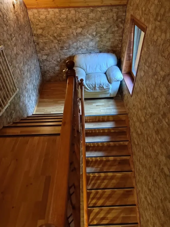 Коттедж Дом для отдыха в живописном месте — Луга