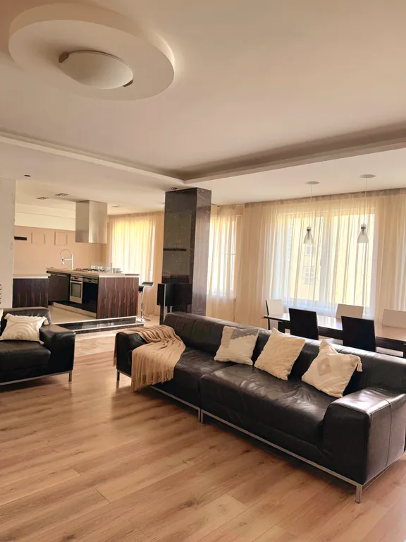 Просторная квартира в центре