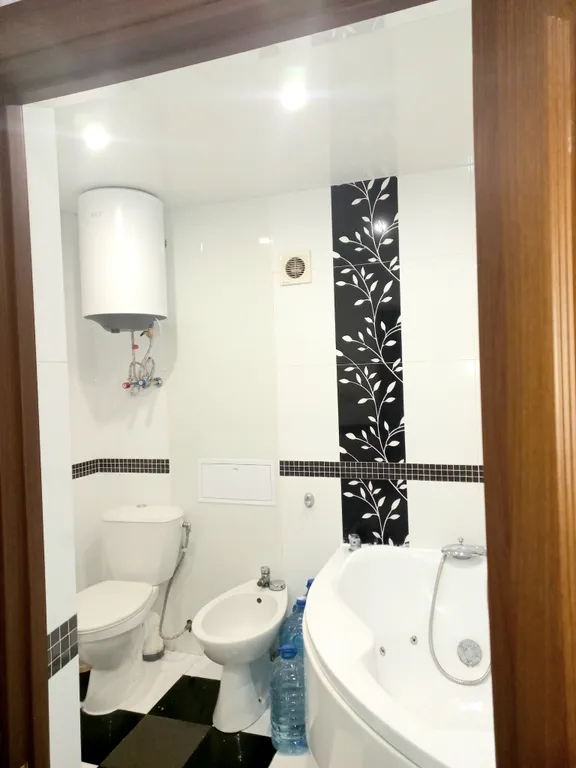 1-комнатная квартира в районе изумруда, вода круглосуточно