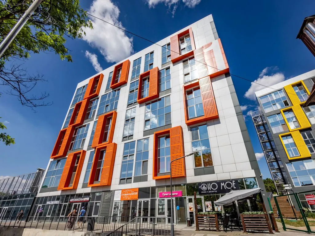 Добродей/Apart