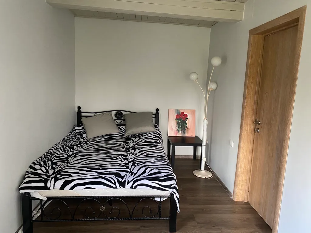 Уютный дом на берегу озера с сауной