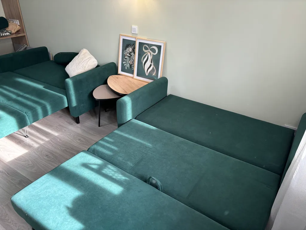 Двухкомнатная с балконом