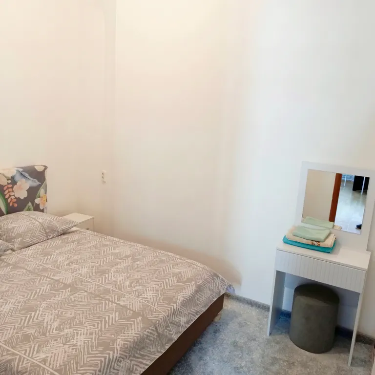 2-комнатная квартира возле набережной