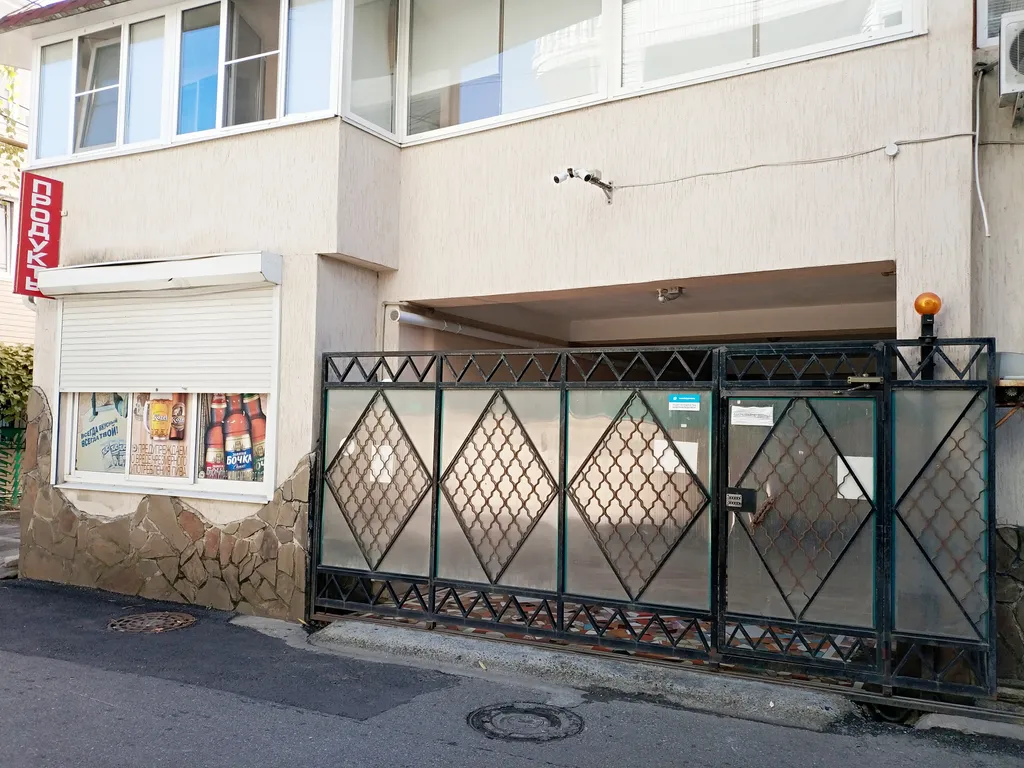 Трехуровневая 3-к квартира с террасой, у моря