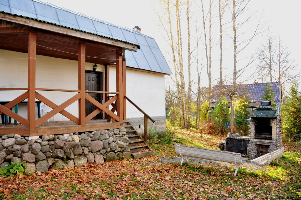 Коттедж 5-комнатный Дом — Луга