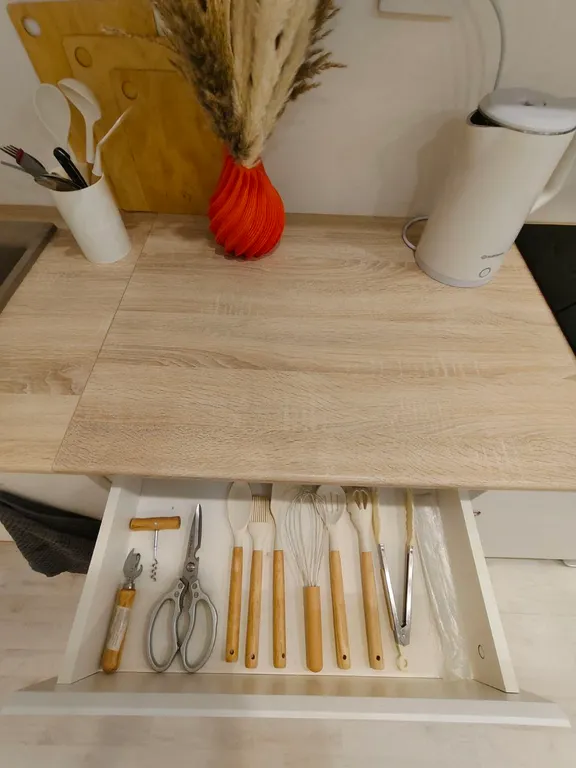 Светлая минималистичная студия в новом уютном районе ЮГ- 2