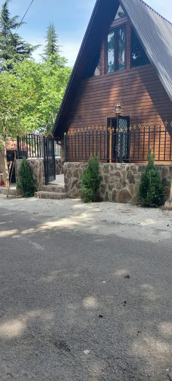 Коттедж с видом на горы