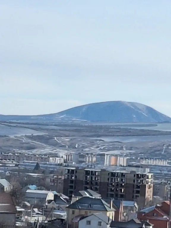 Уютная студия с видом на горы