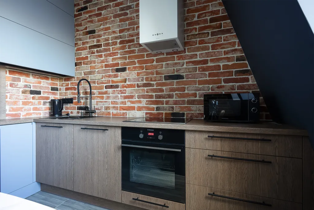 Дизайнерская евродвушка у канта на набережной