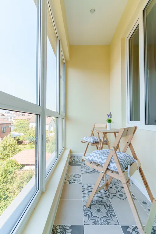 Светлая квартира рядом с морем