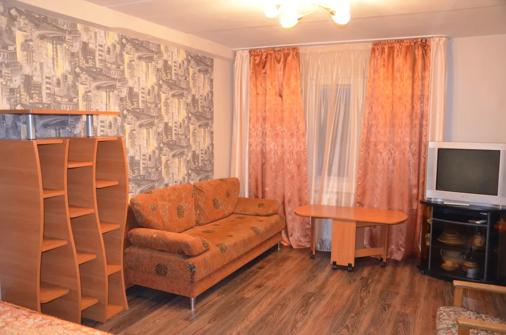 3-комнатная Квартира — аренда посуточно в Ухта