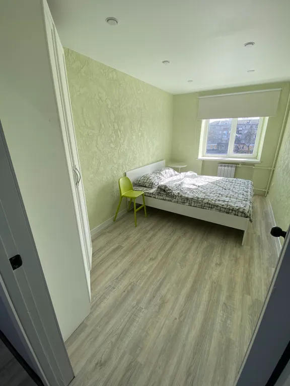 Двухкомнатная квартира в центре с видом на площадь победы