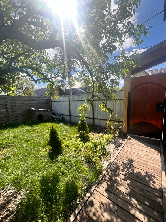 Дом рядом с карьерами