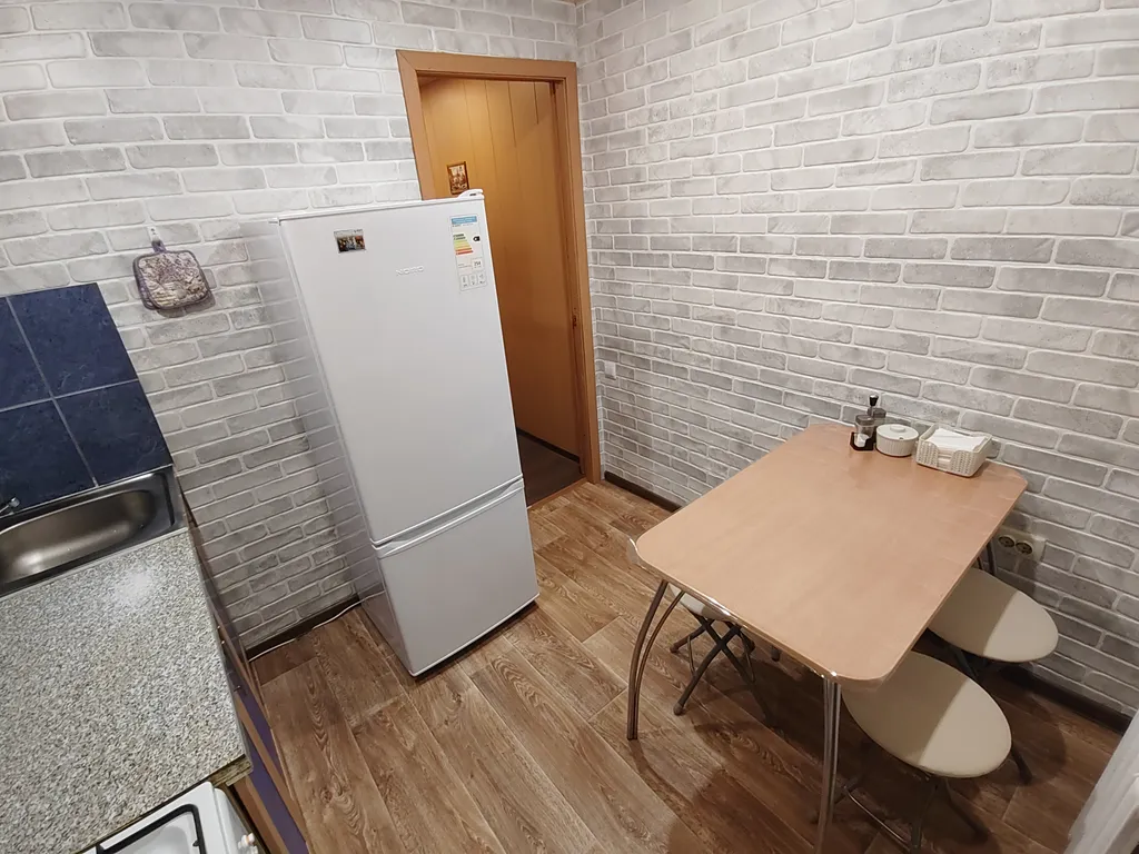 Двухкомнатная квартира с раздельными спальнями рядом с Мурманск Молл