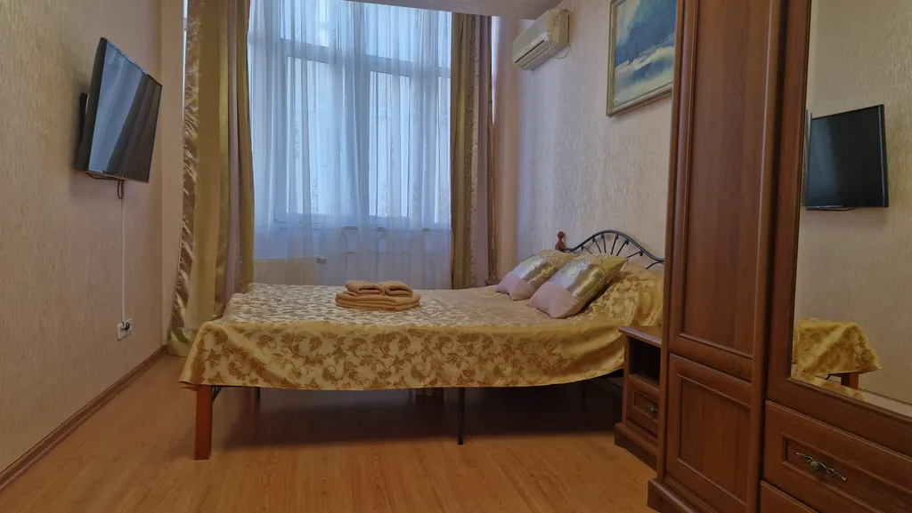 Просторная 2-х комнатная квартира в центре Алушты