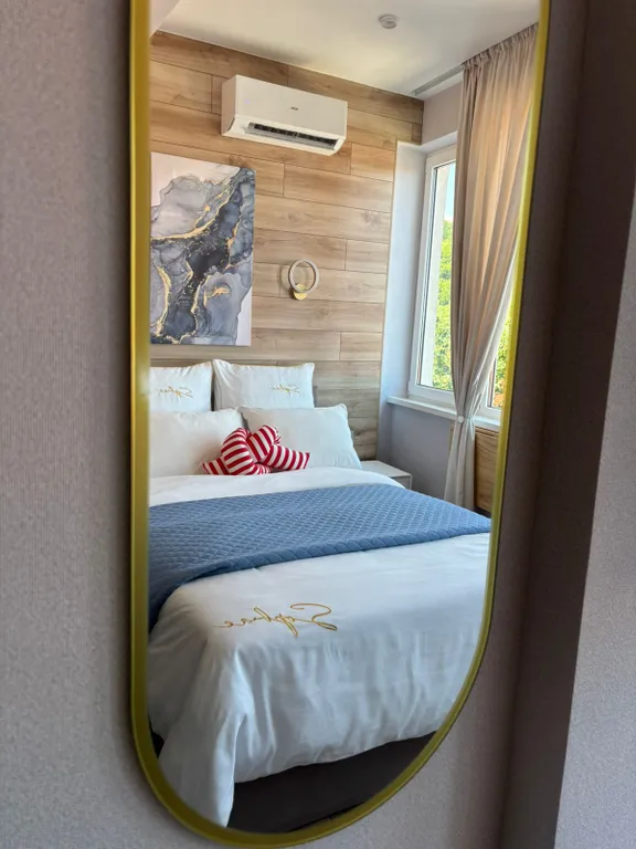 Квартира Двухкомнатная квартира с дизайнерским ремонтом — Адлер