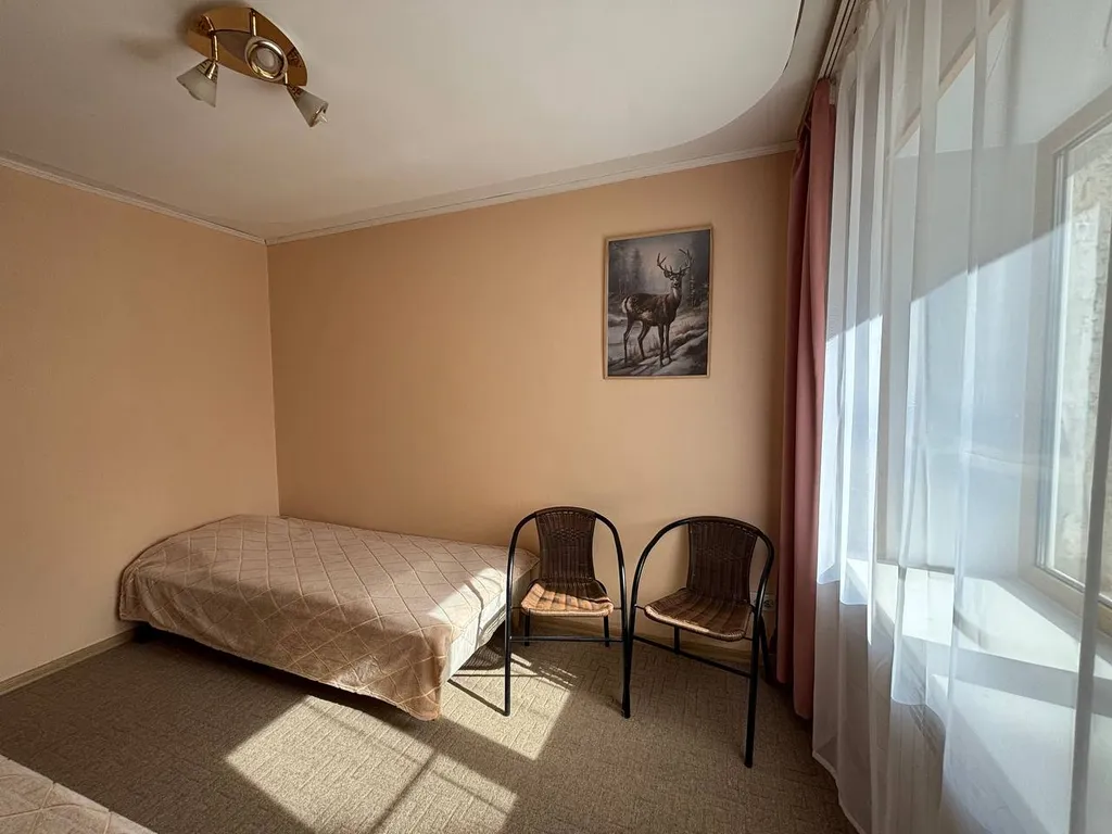 Двухкомнатная в самом центре у набережной