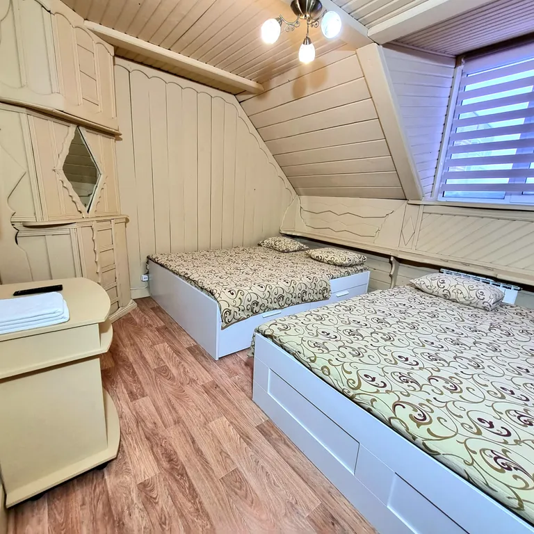 Апартаменты в  коттедже