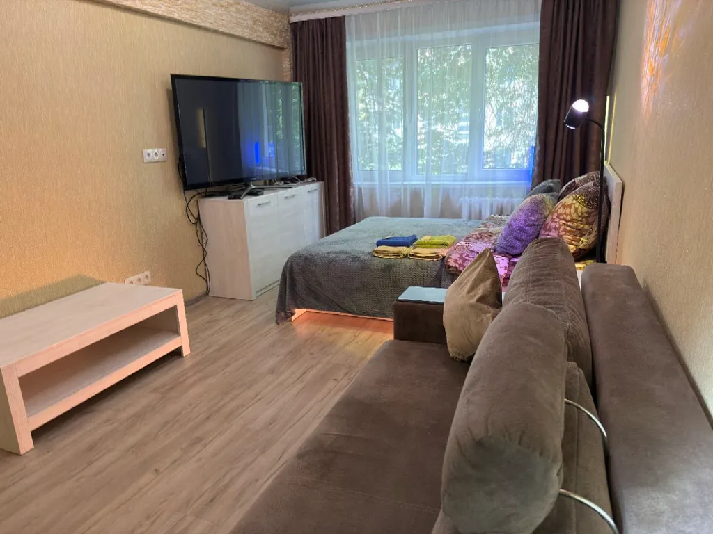 Уютная квартира в спальном районе. 5 минут от центра на авто.