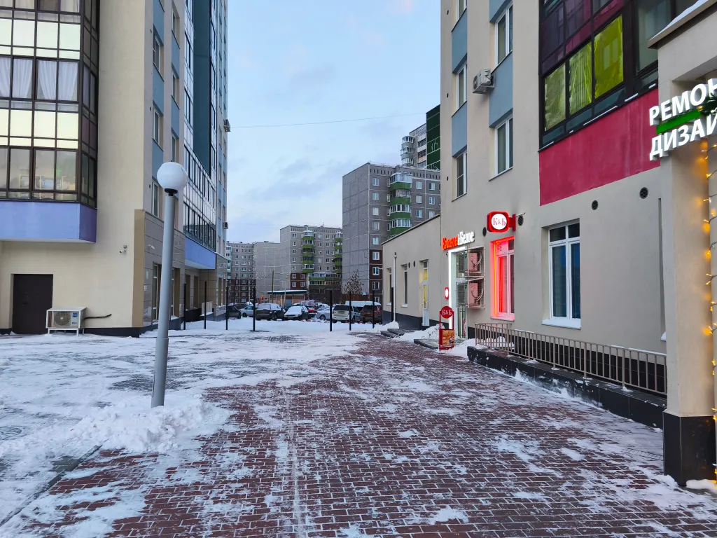 Квартира Просторная 2-х комнатная квартира с прекрасными видами  возле метро — Екатеринбург