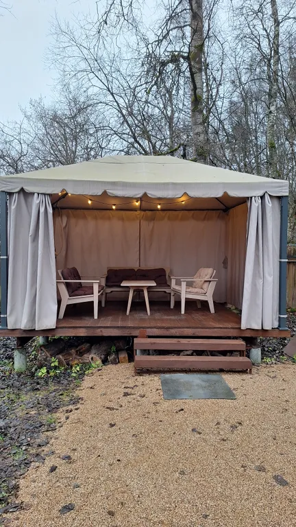 Уютный домик в лесу