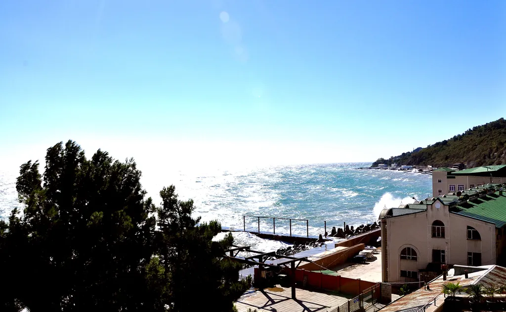 Супер-видовая квартира в Ливадии на берегу моря