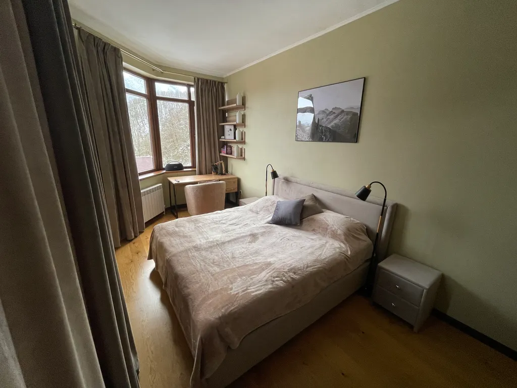 2-комнатный апартамент с видом на Аигбу