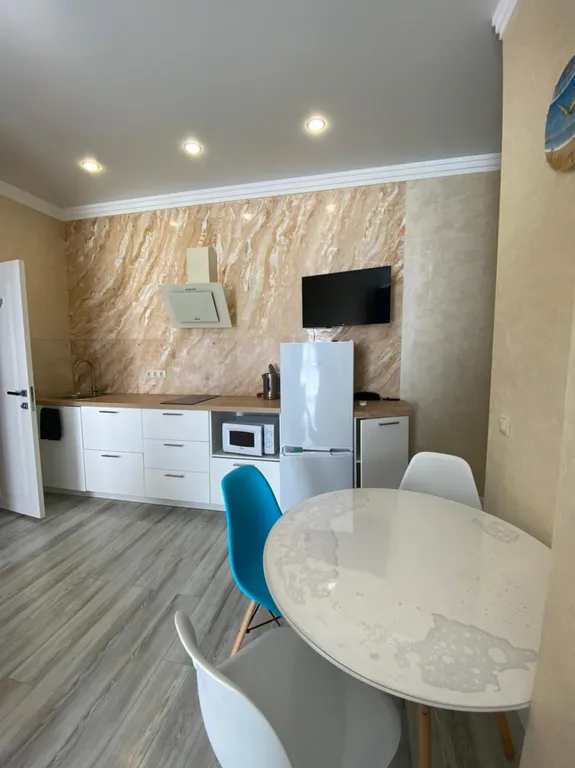 Стильный апартамент у моря