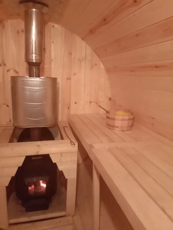 Коттедж Уютный домик на берегу озера Отрадное — Солнечное