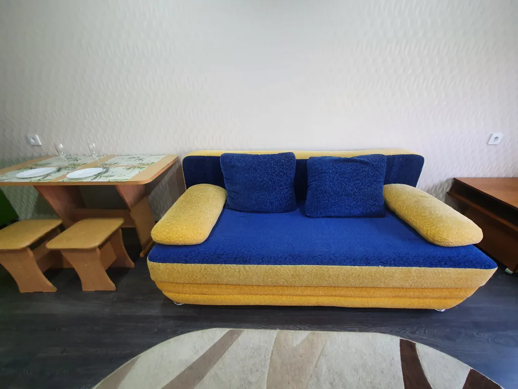 Студия рядом с золотым мостом