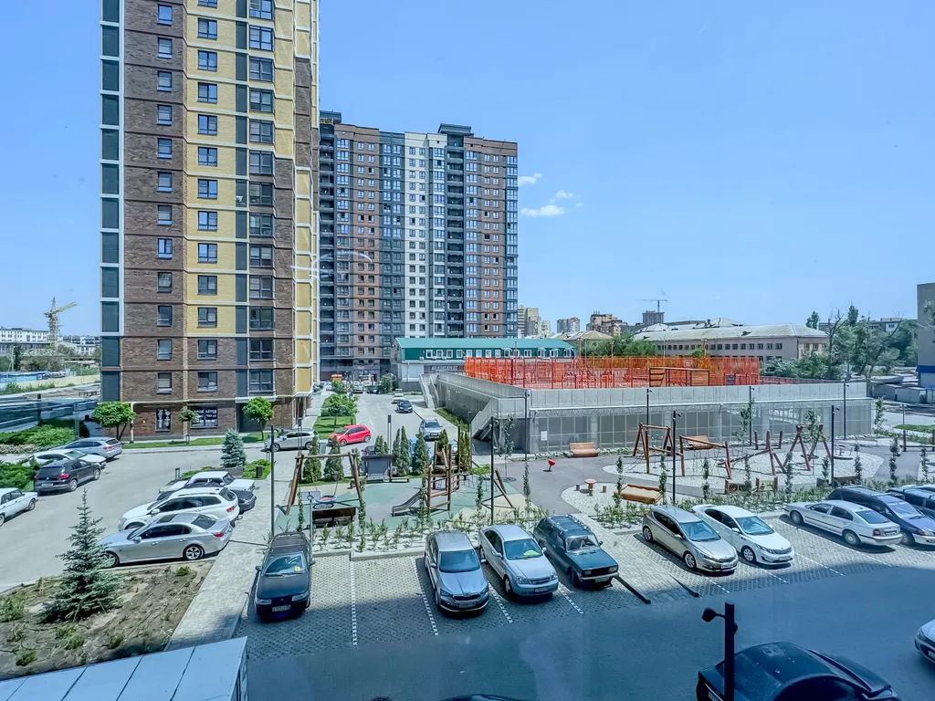 Квартира рядом с большим ТЦ и парком в центре