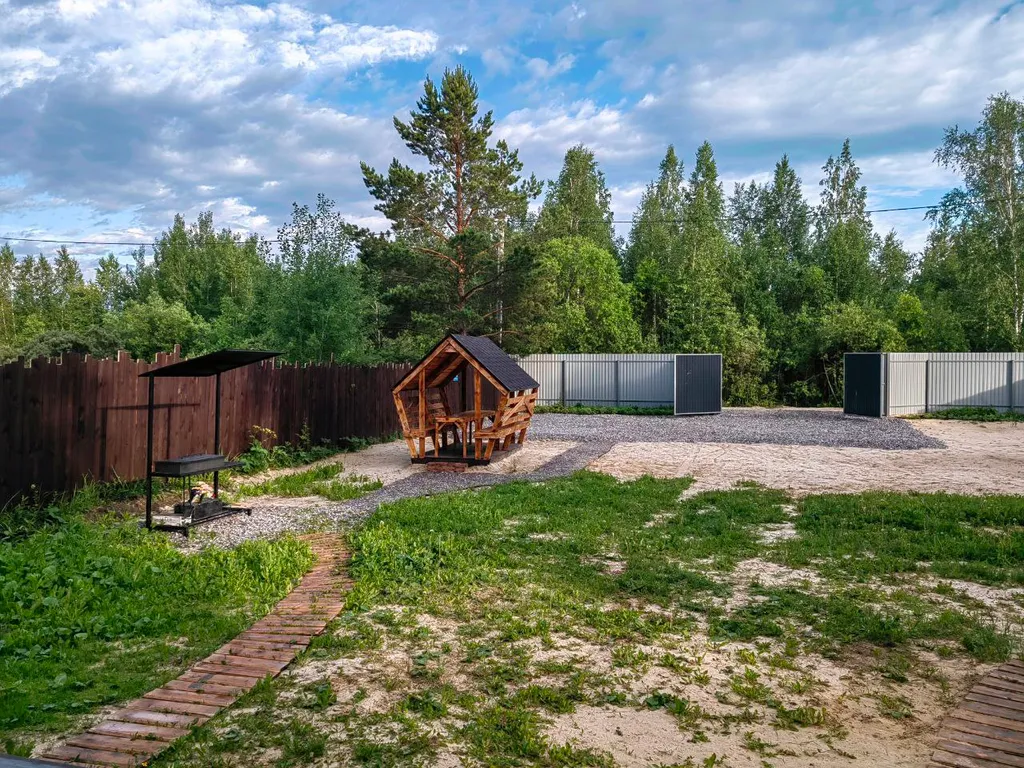 Барн-хаус у леса