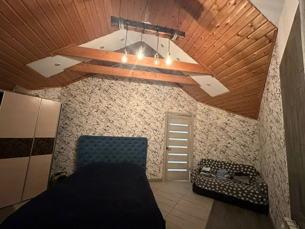 Большой уютный дом