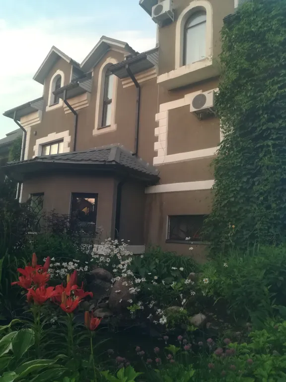 Просторные удобные апартаменты в тихом живописном месте у Гремячей Башни