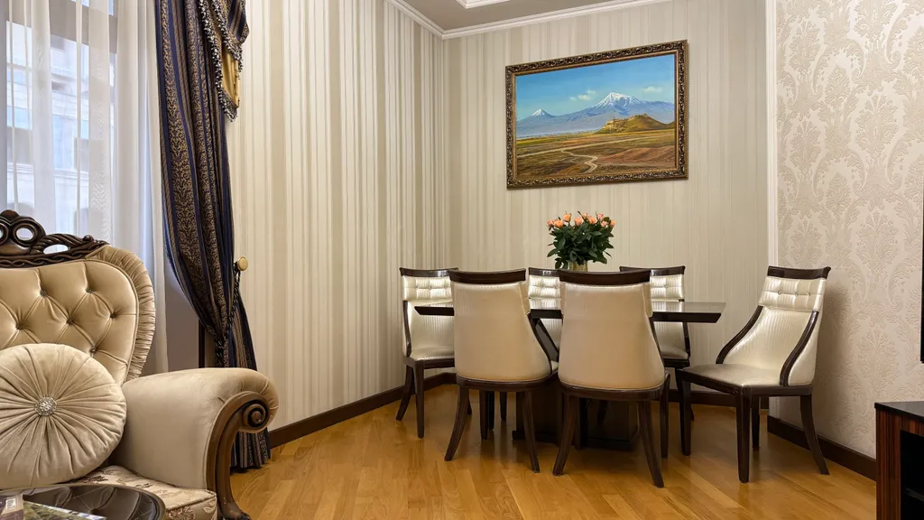 Семейные апартаменты с 2 спальнями и видом на город в центре