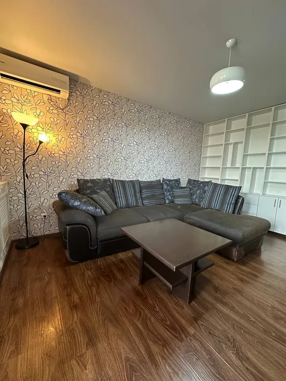 Квартира рядом с аэропортом.