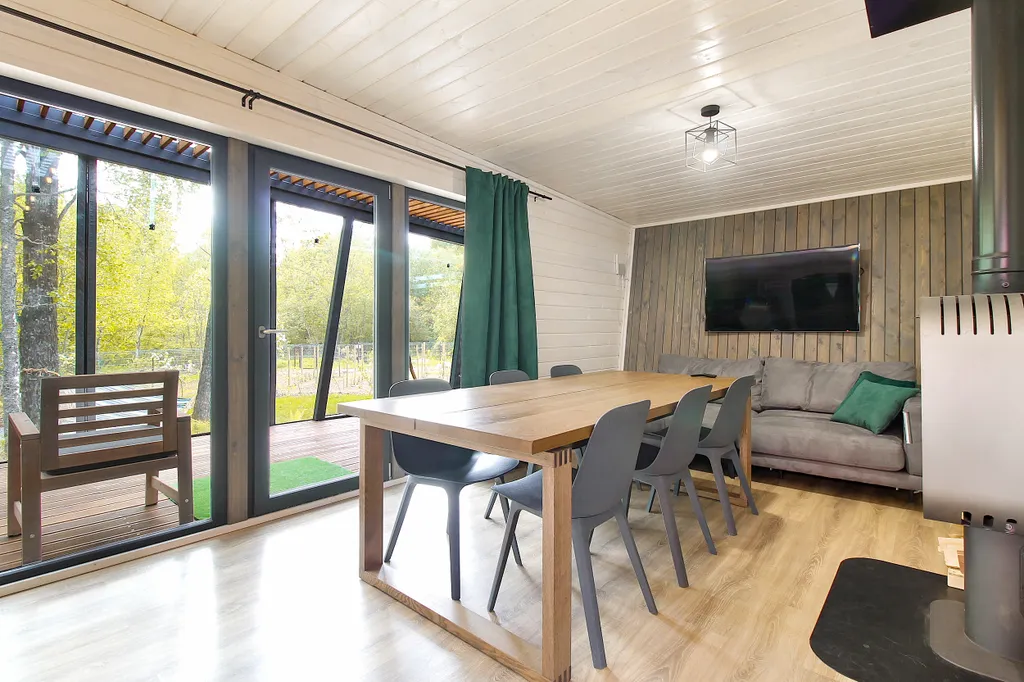 Дизайнерский коттедж с 2 спальнями