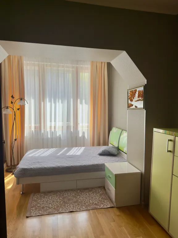 Квартира 4-комнатная Квартира — Светлогорск