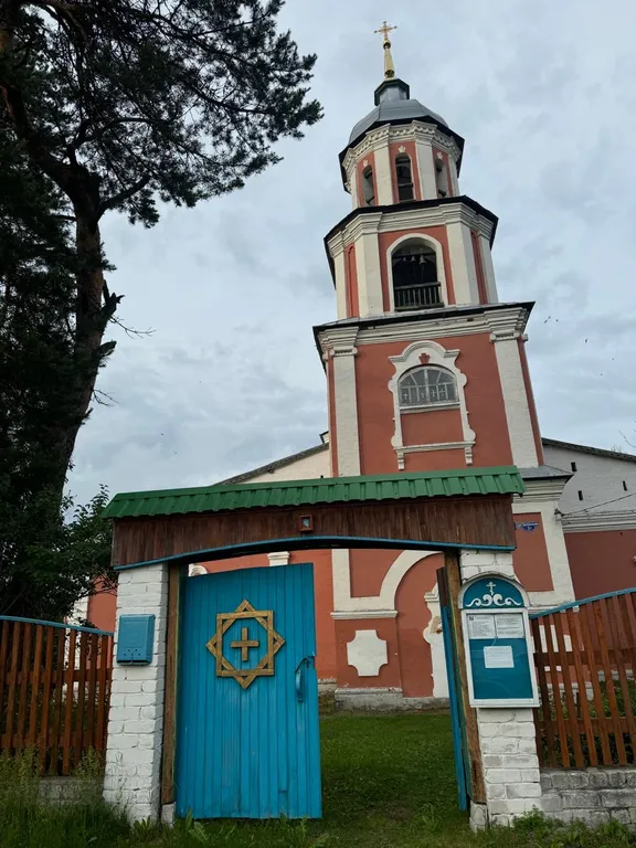 Просторный дом с баней и чаном