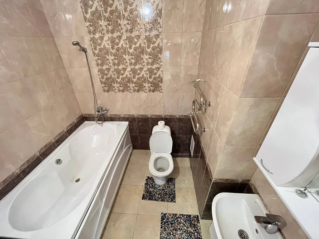 У себя дома