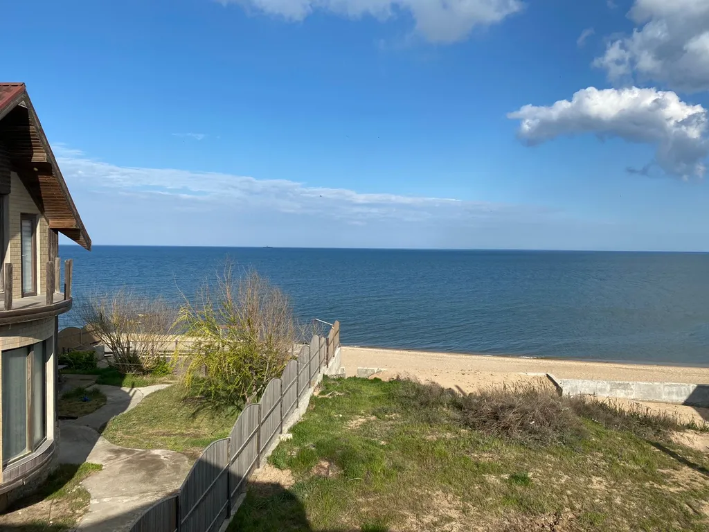 Дом с видом на море