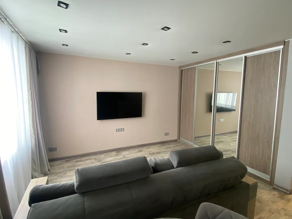 Чистая квартира в тихом районе