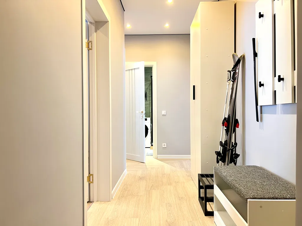 Просторная квартира с новым ремонтом для семьи в центре