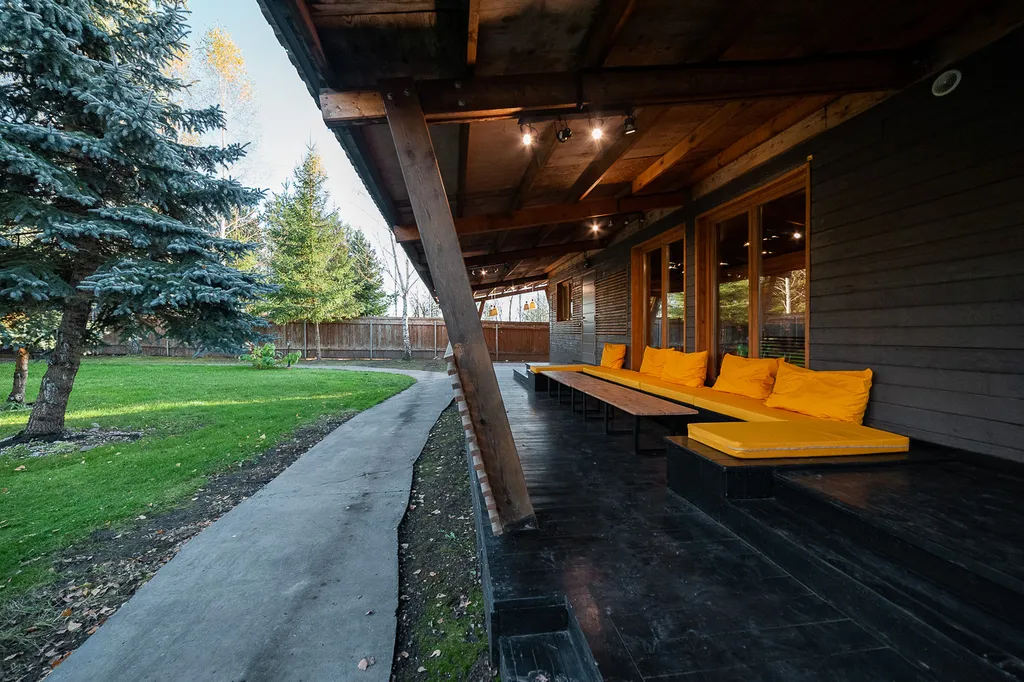 Лисавино Eco House, дом с бассейном и баней